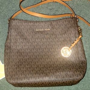 Michael Kors Jet Set Travel large logo messenger